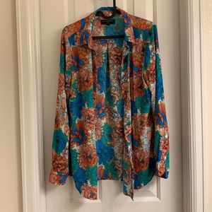 Banana Republic women’s floral M button blouse